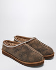 Ugg UGG Ciabatta Tasman Baxter color chestnut