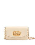Valentino Garavani Valentino Garavani Vain Clutch in Shiny Calfskin