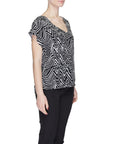 Jacqueline De Yong Black And White Viscose Tops & T-Shirt