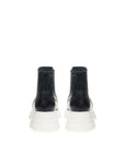 Alexander McQueen Elegant Leather Boots in Timeless Black