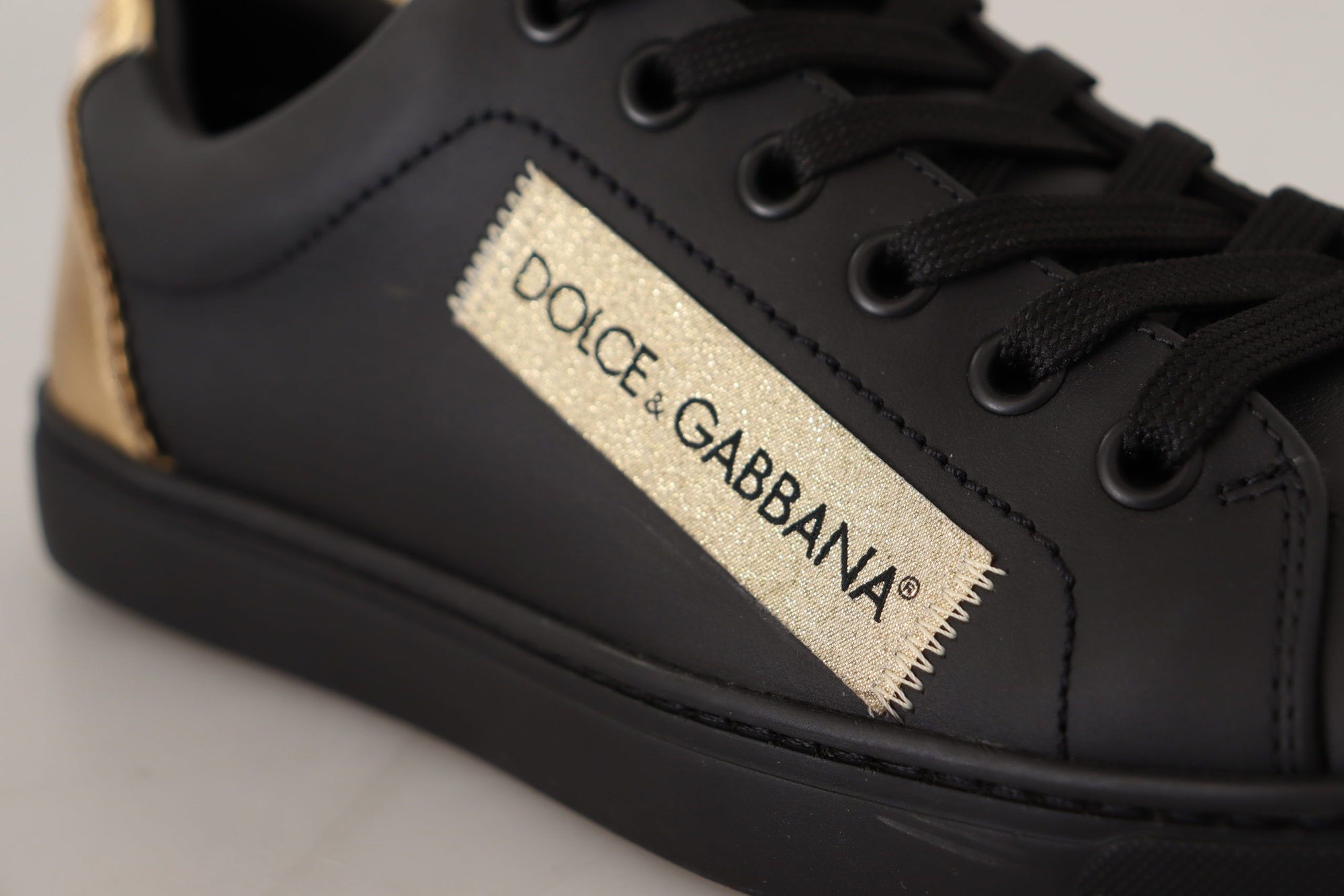 Dolce &amp; Gabbana Chic Black and Gold Low-top Leather Sneakers
