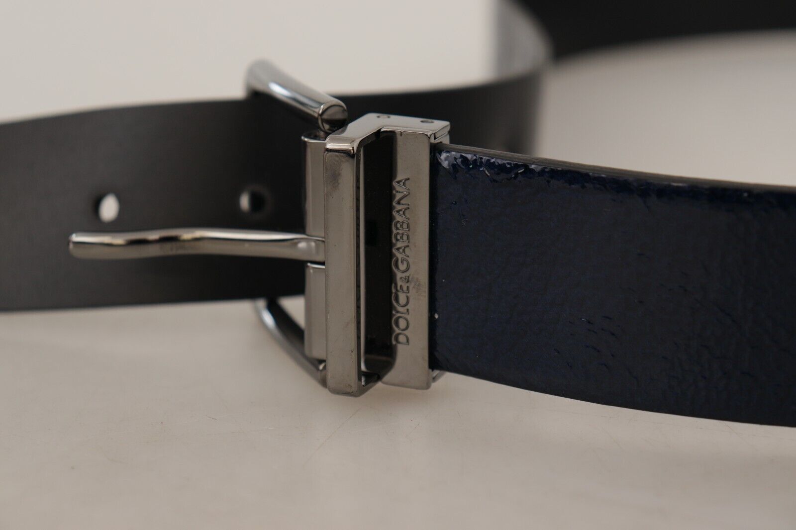 Dolce &amp; Gabbana Elegant Blue Leather Belt with Silver Buckle