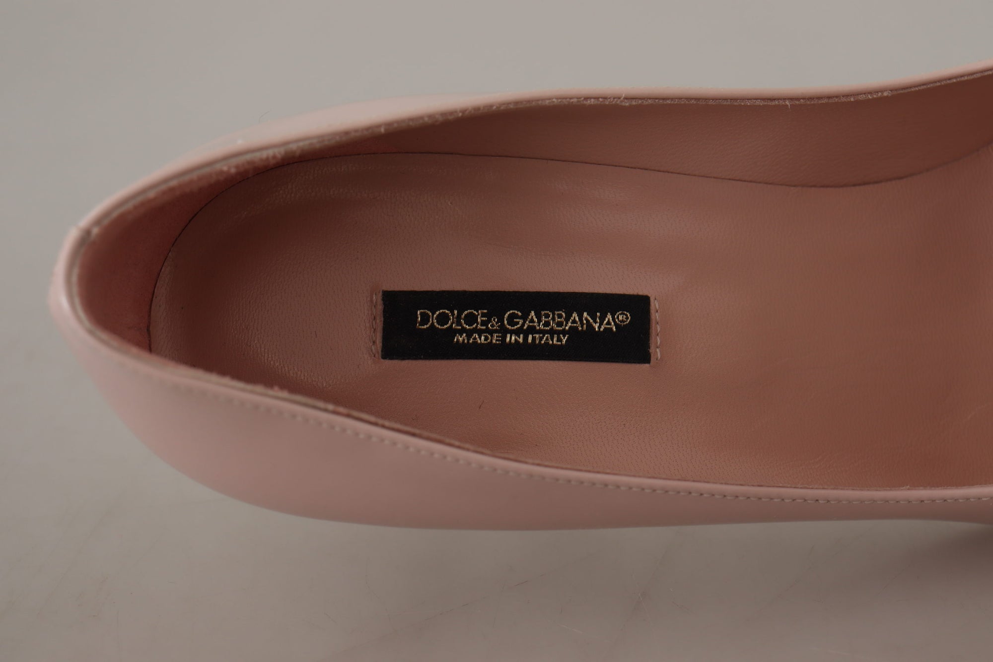 Dolce &amp; Gabbana Elegant Patent Leather Heels in Pink